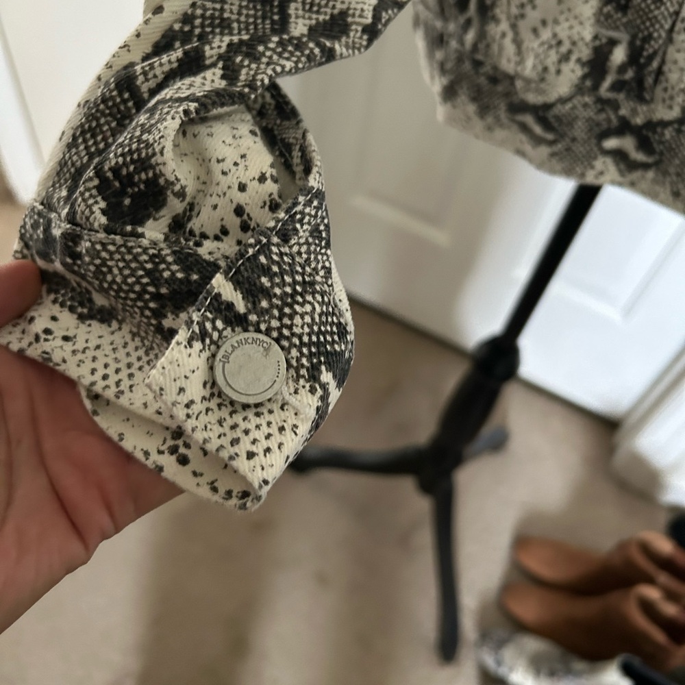Blank Nyc Snakeskin Python Print Button Up Denim … - image 8